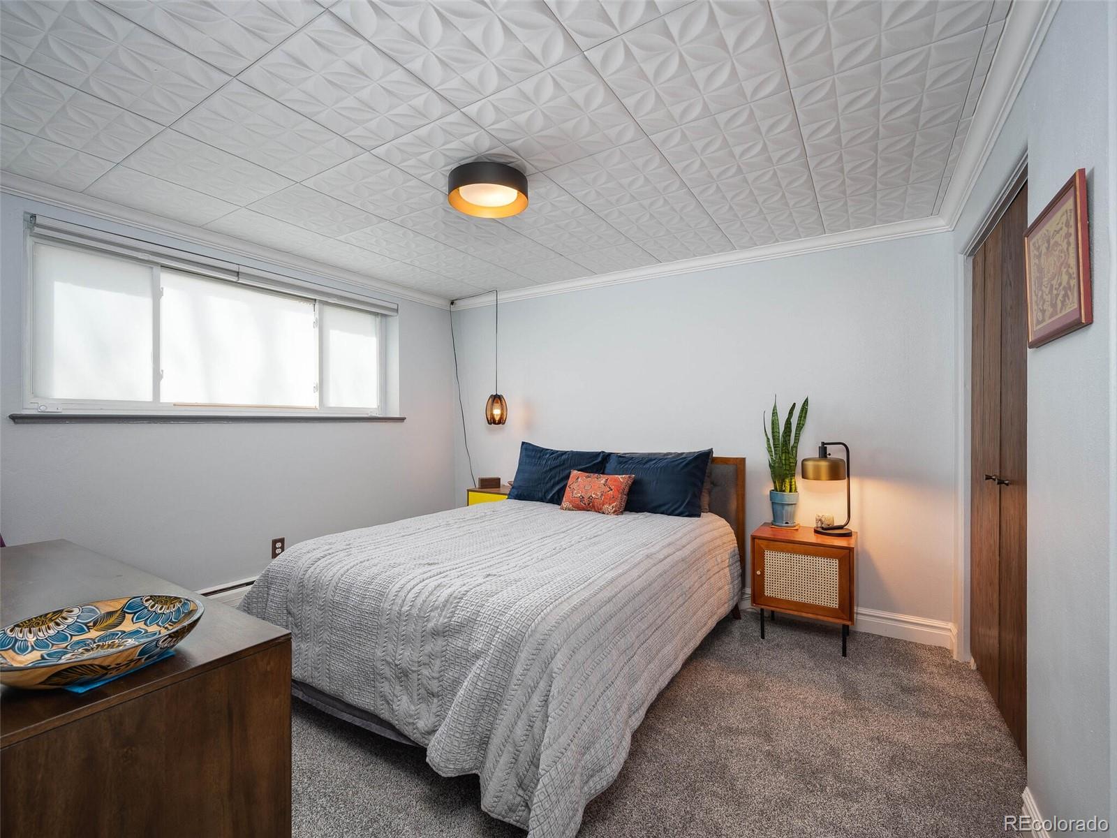1201 Race Street Unit: 2