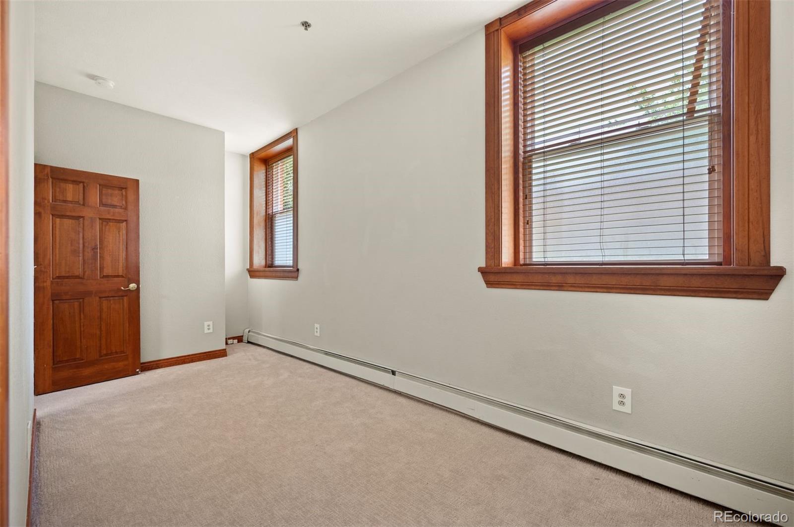 3249 W Fairview Place Unit: 117