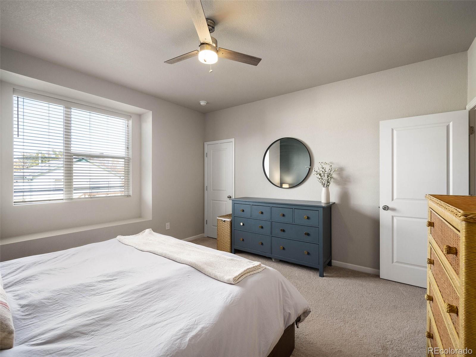 1060 Oak Circle