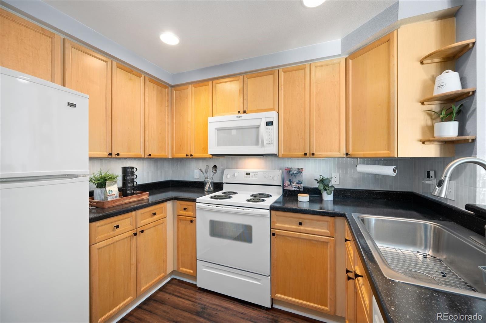 2819 Syracuse Court Unit: 232