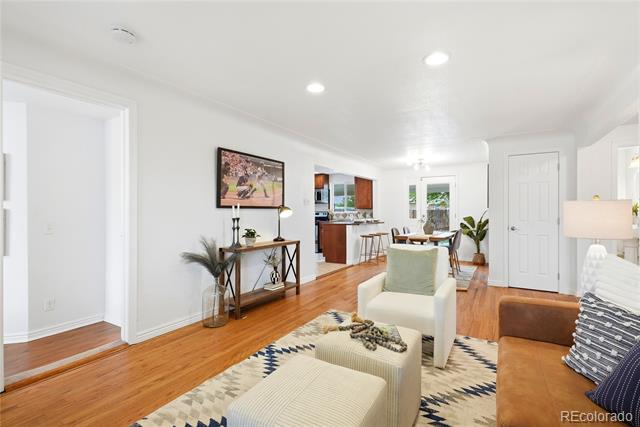5520 E Thrill Place