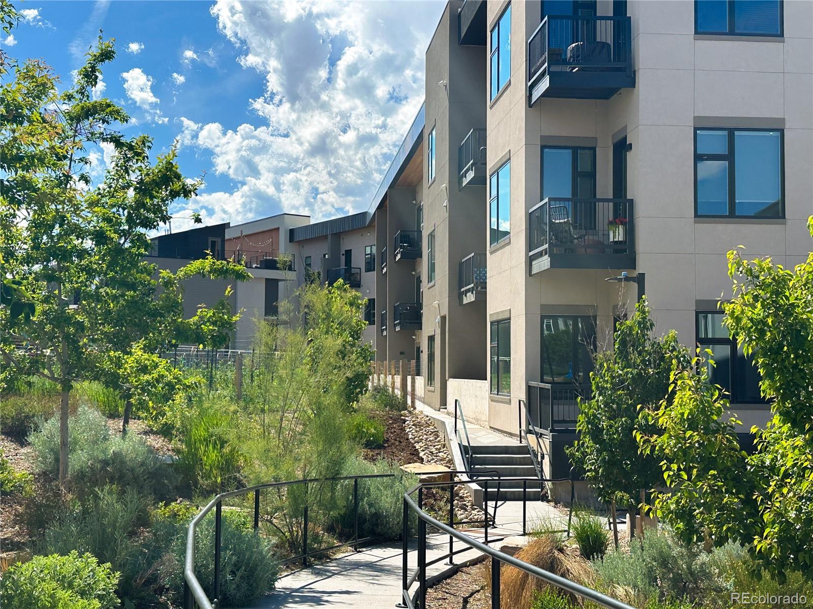 2876 W 53rd Avenue Unit: 322