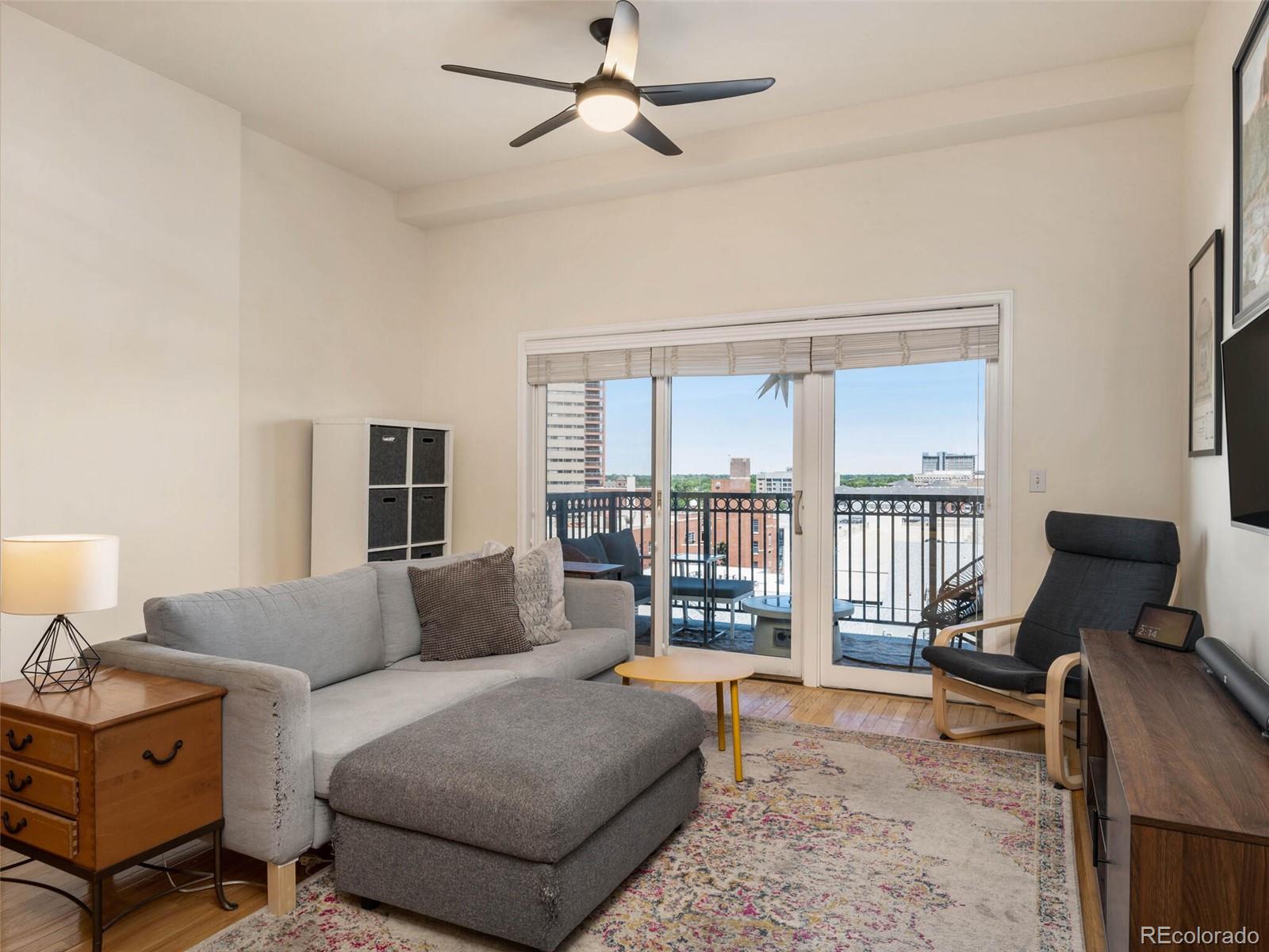 1950 N Logan Street Unit: 910