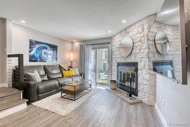 1811 S Quebec Way Unit: 103