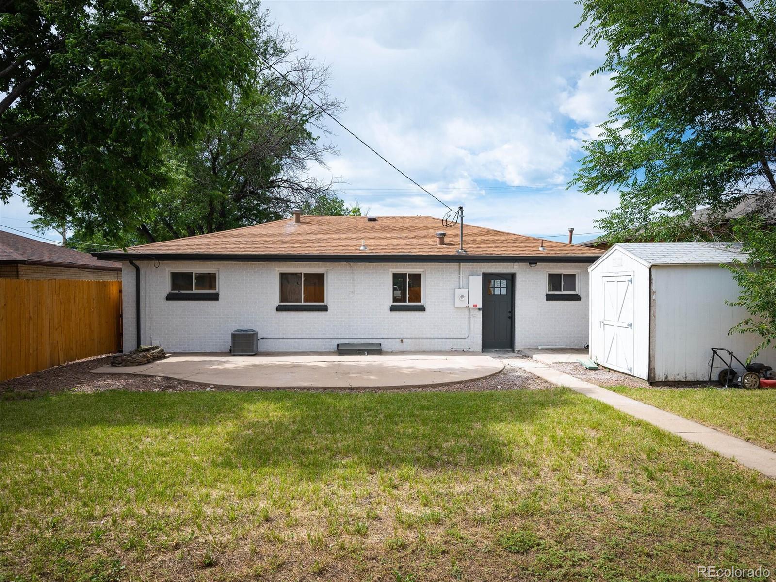 3215 W Louisiana Avenue