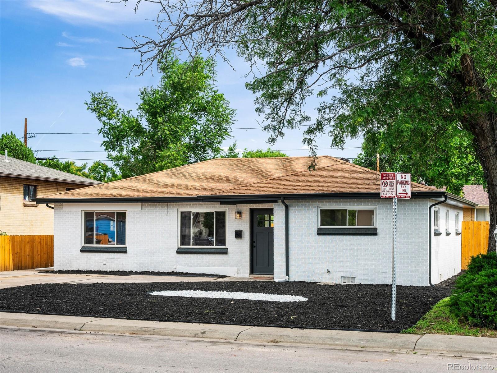 3215 W Louisiana Avenue