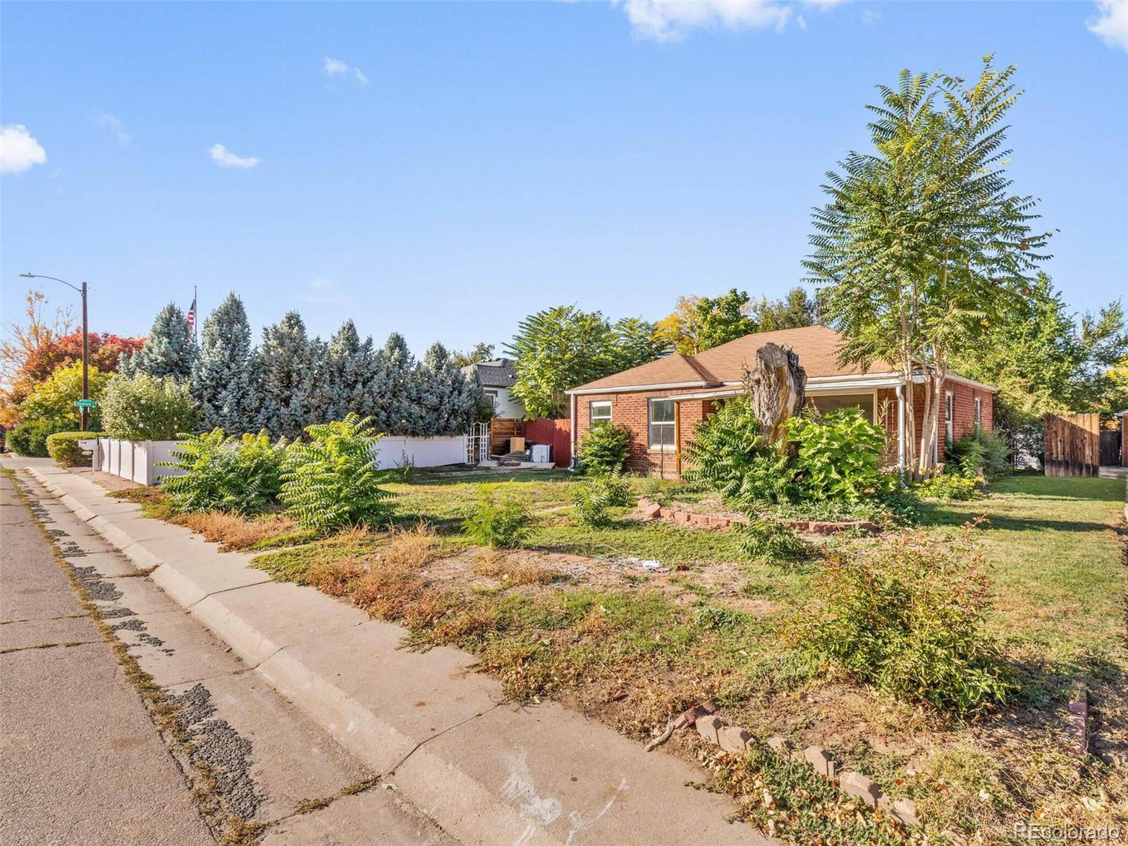 3725 W Alice Place