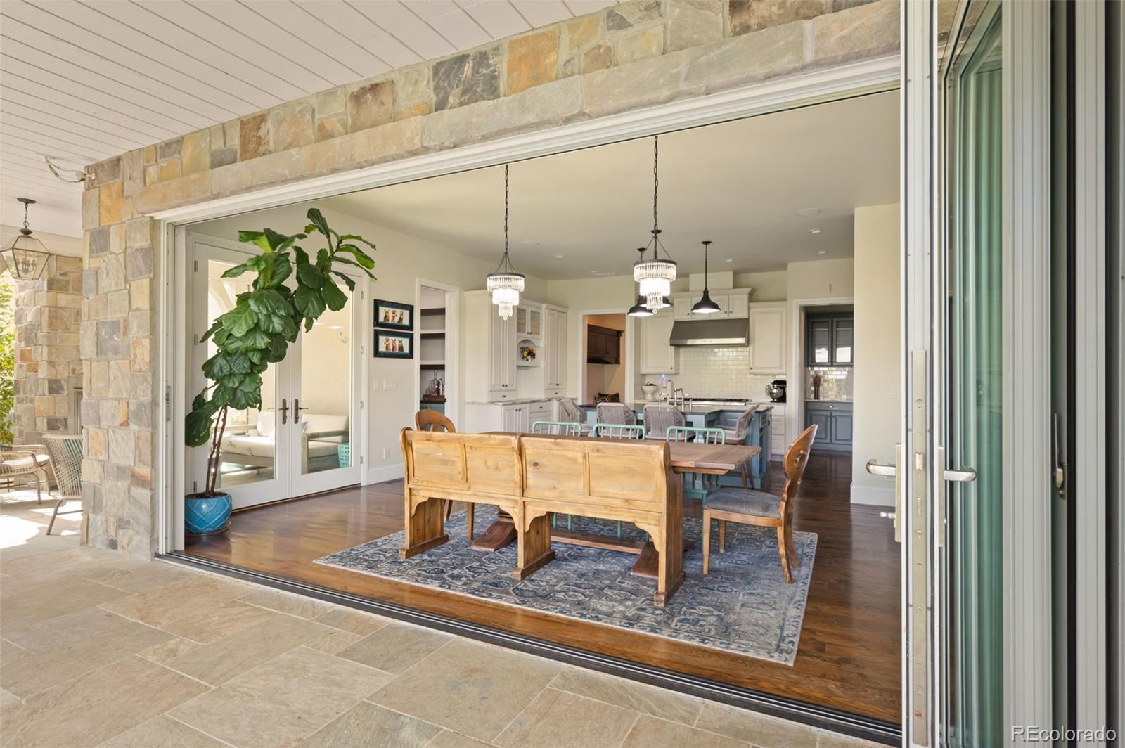 2126 S Juniper Street