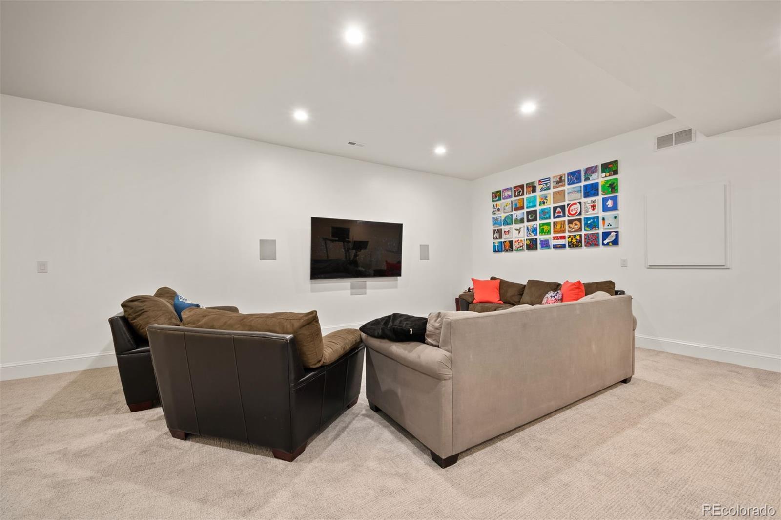 2126 S Juniper Street