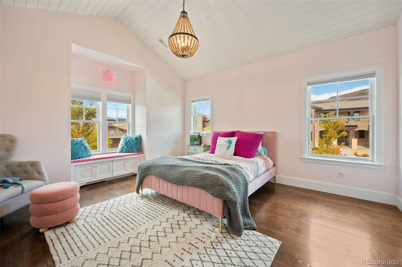 2126 S Juniper Street