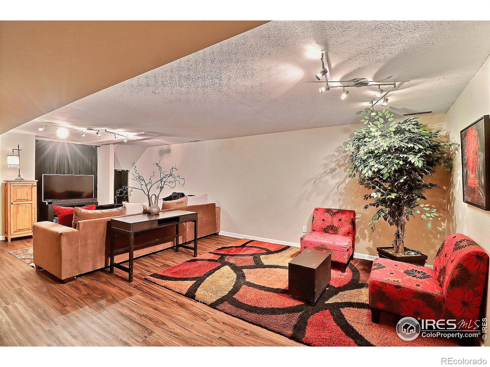 1975 28th Avenue Unit: 18