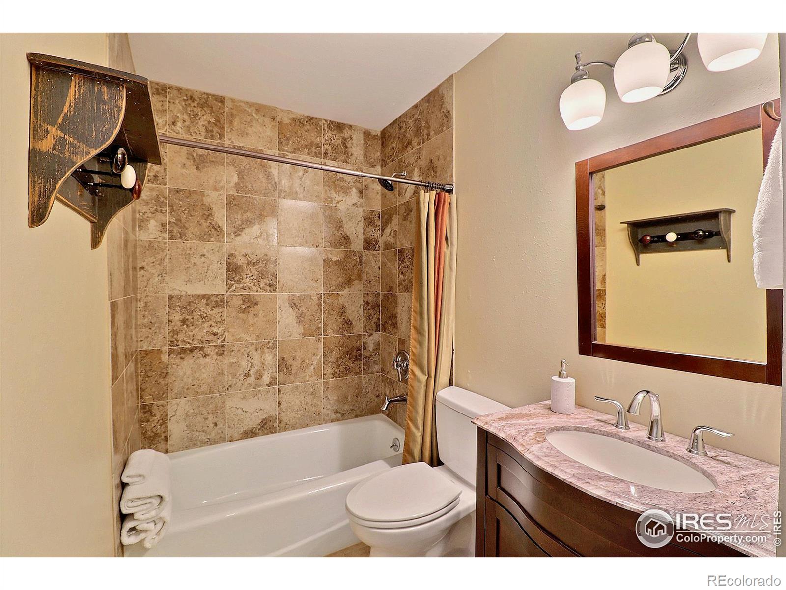 1975 28th Avenue Unit: 18