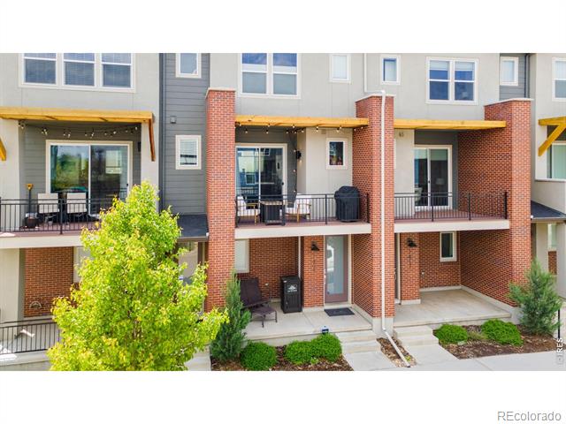 7808 W 43rd Place