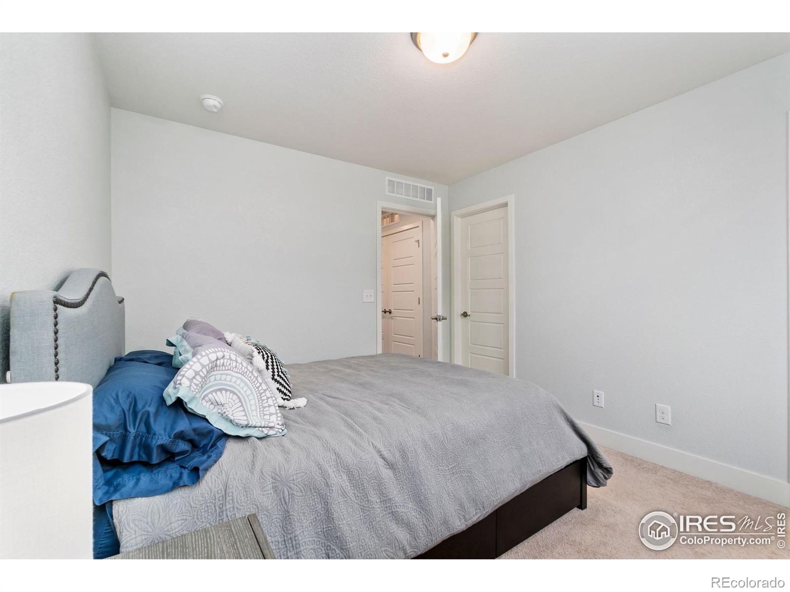 7808 W 43rd Place