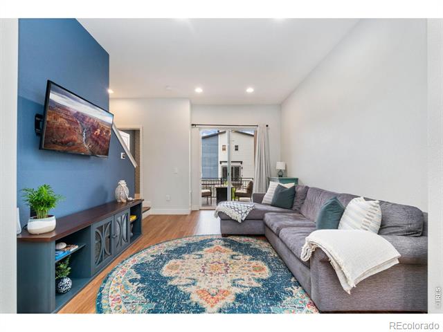 7808 W 43rd Place