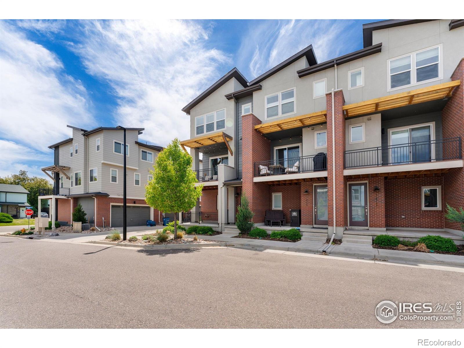 7808 W 43rd Place