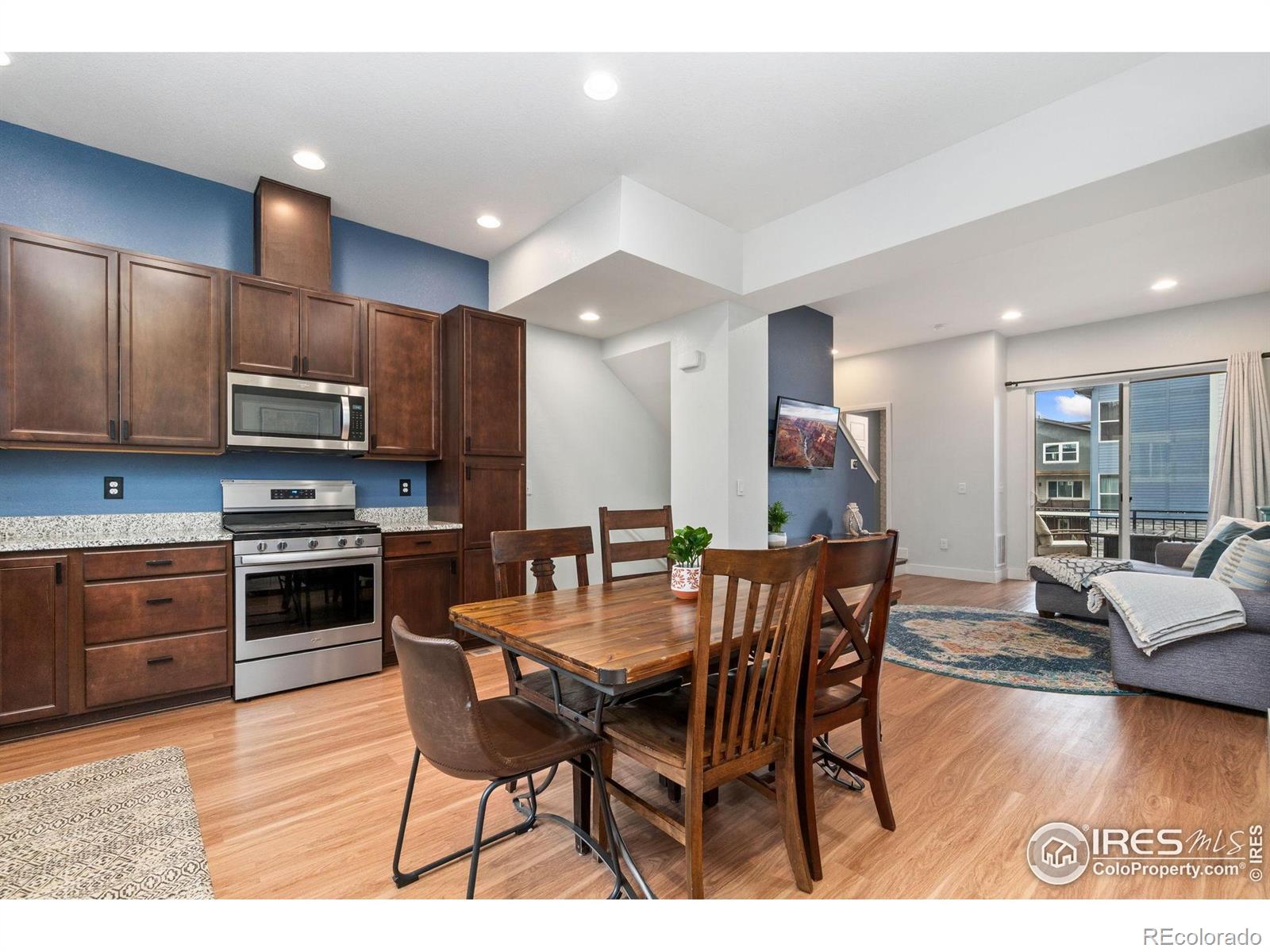 7808 W 43rd Place