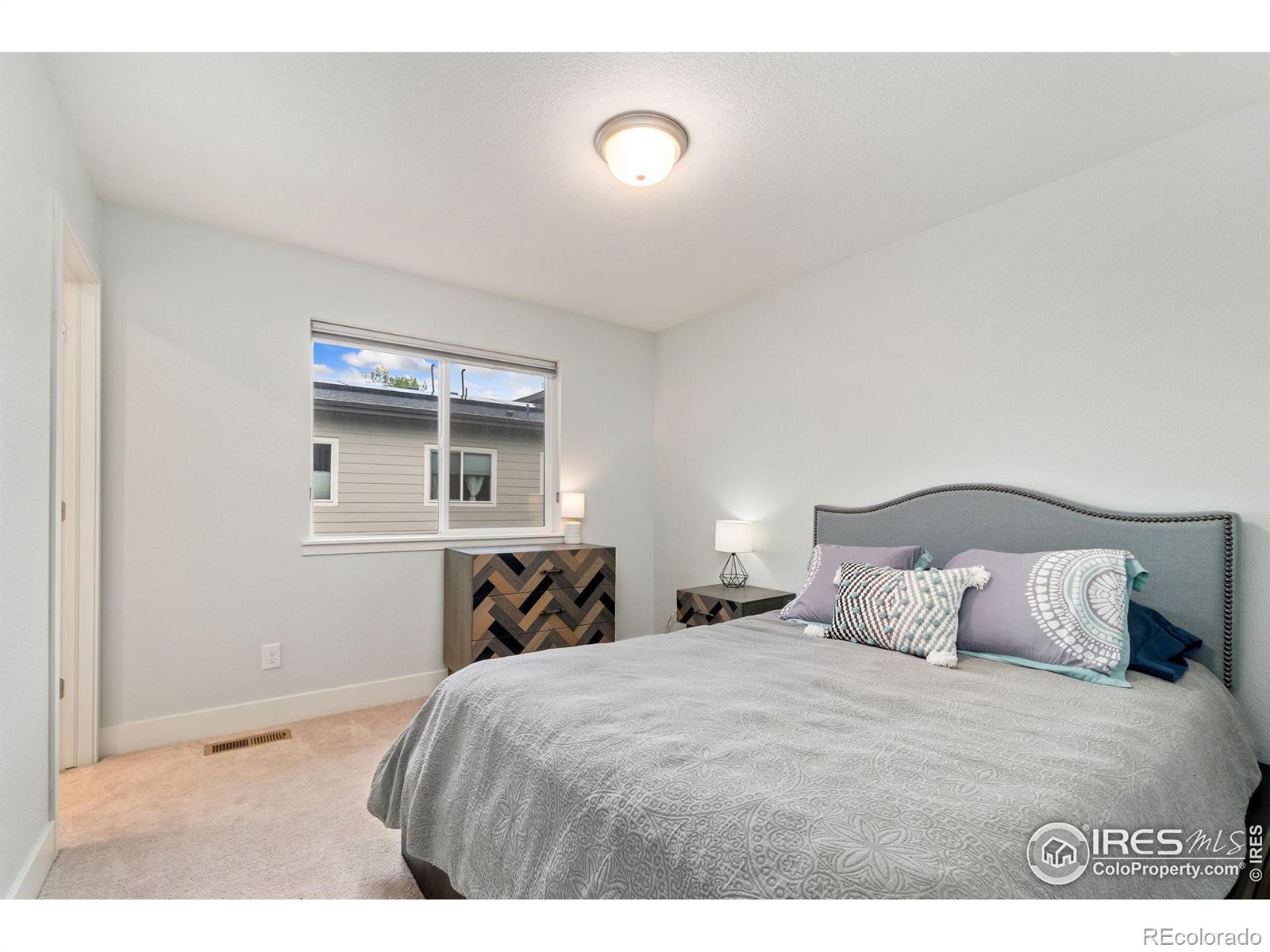 7808 W 43rd Place
