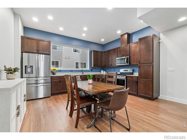 7808 W 43rd Place