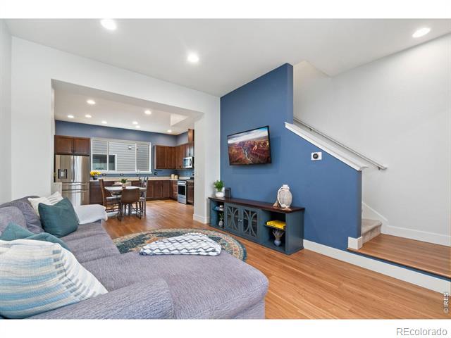 7808 W 43rd Place