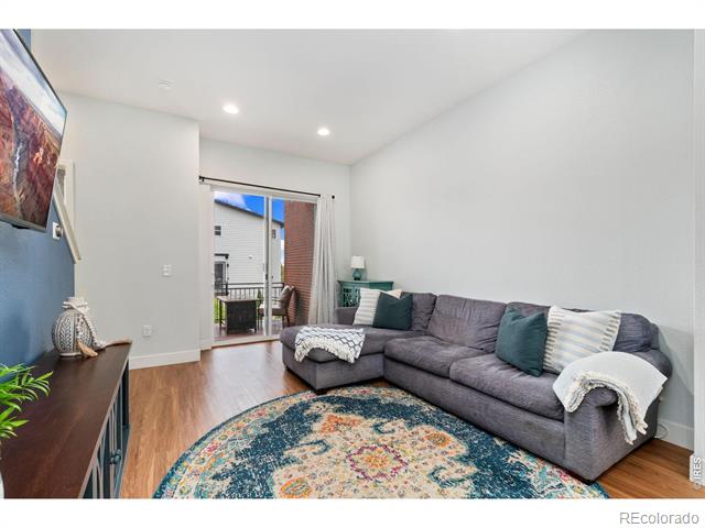 7808 W 43rd Place