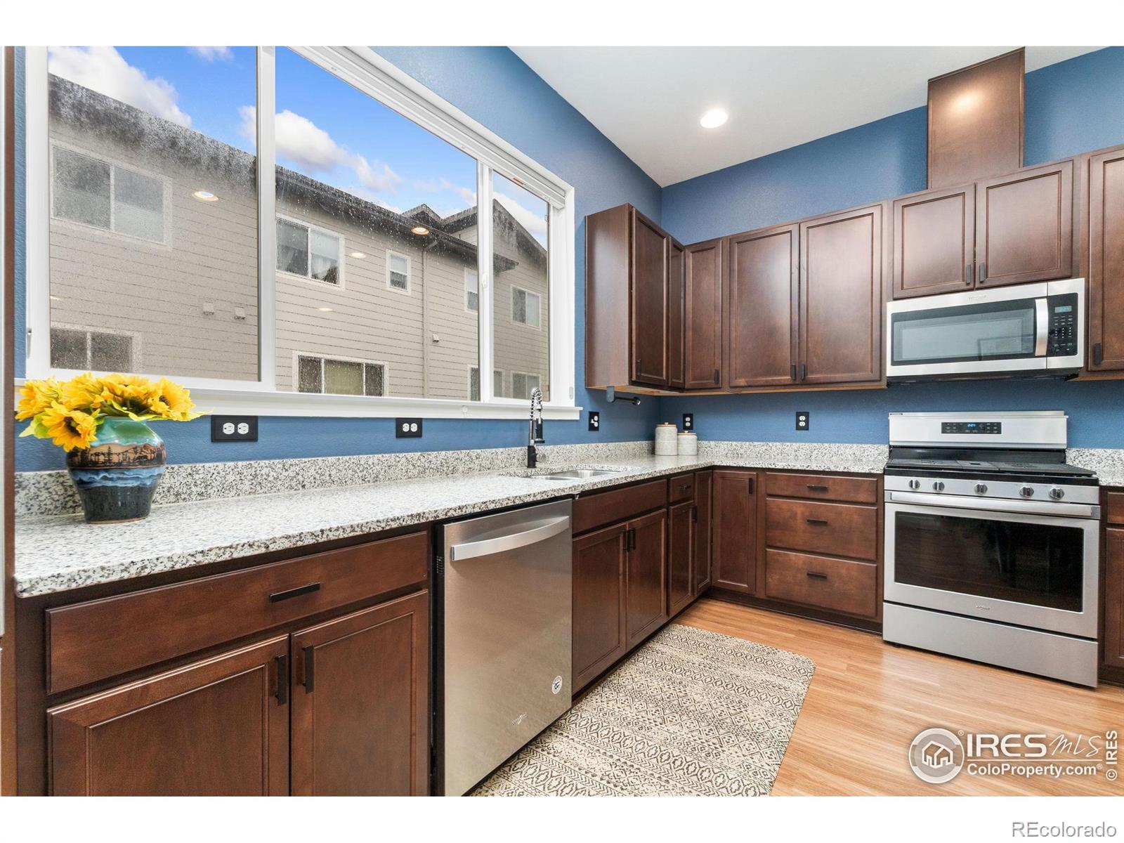 7808 W 43rd Place