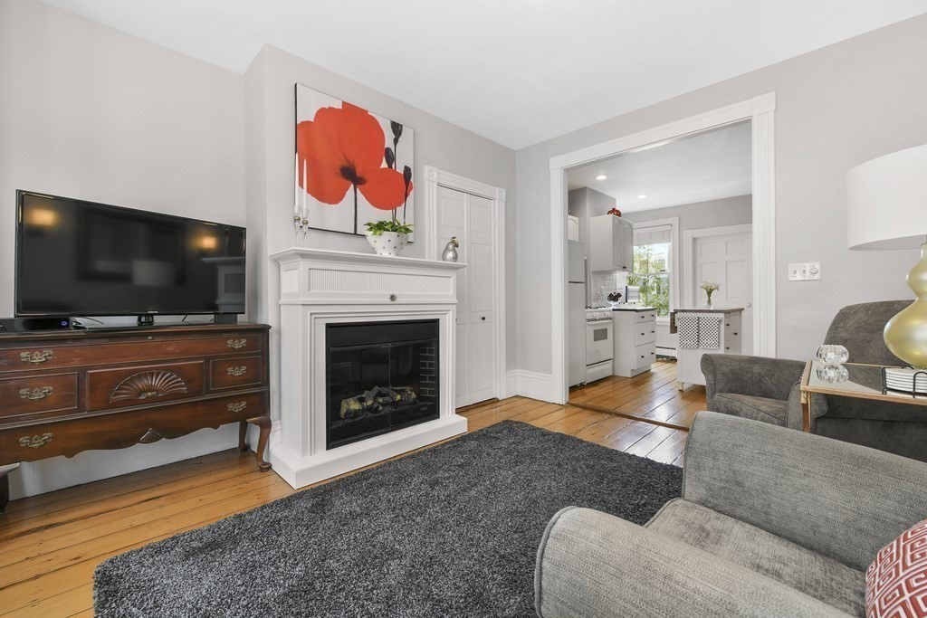27 Walker Street Unit: 2