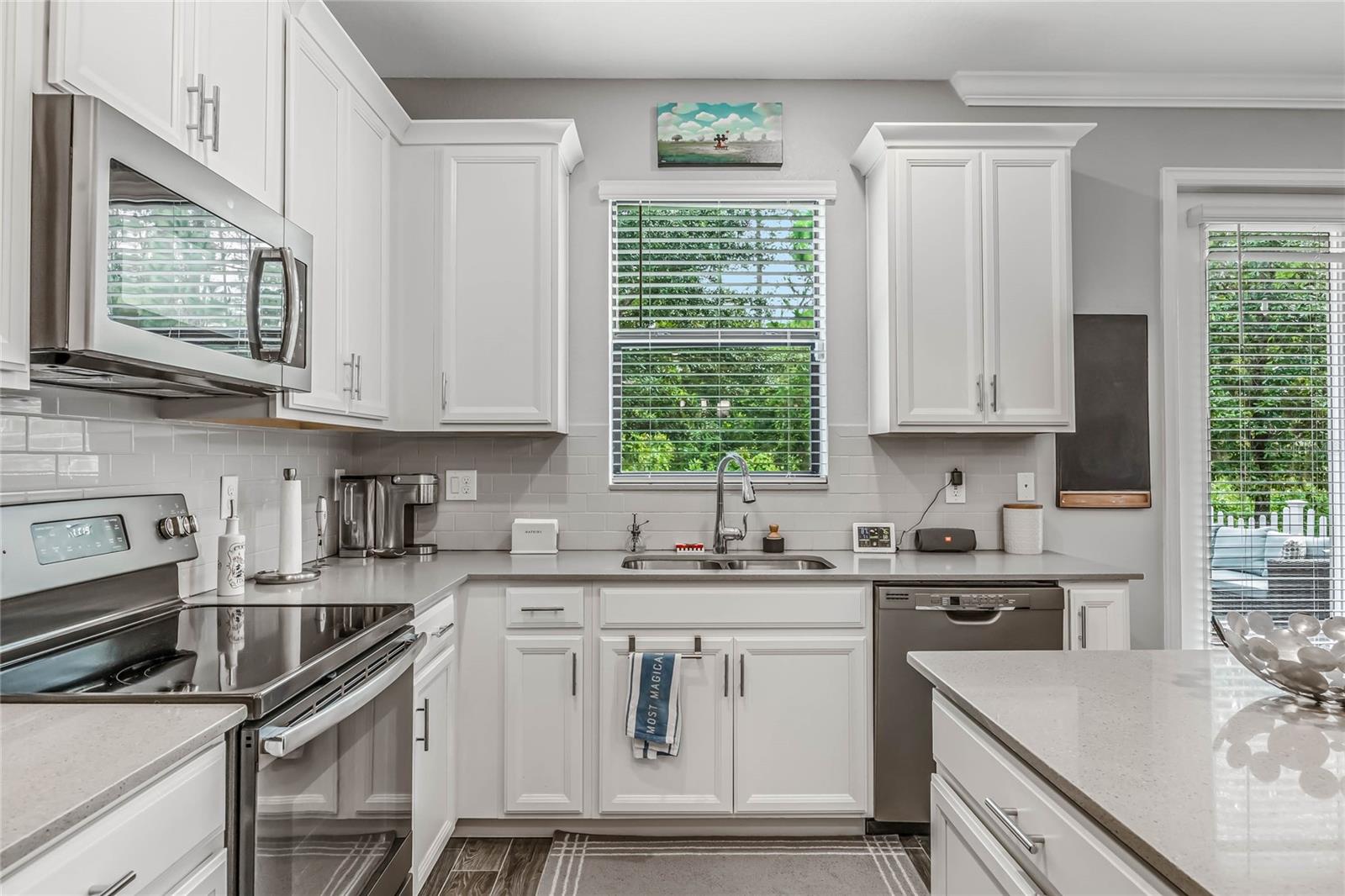 1223 PAYNE STEWART DR