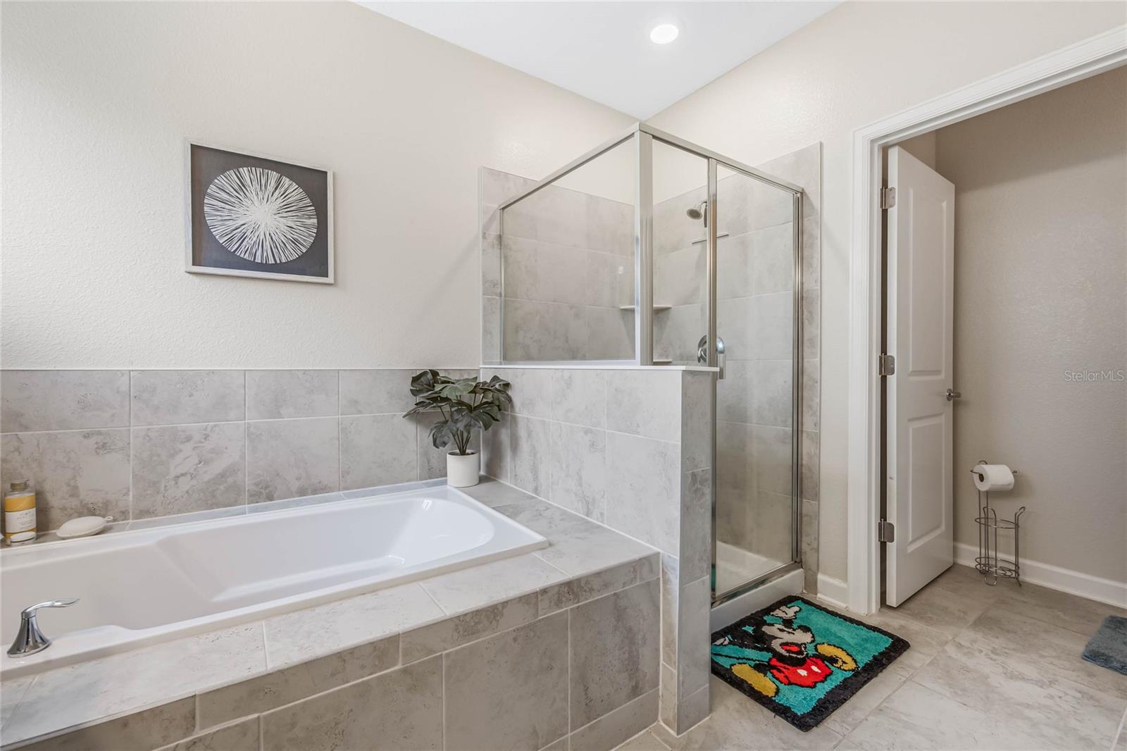 1223 PAYNE STEWART DR