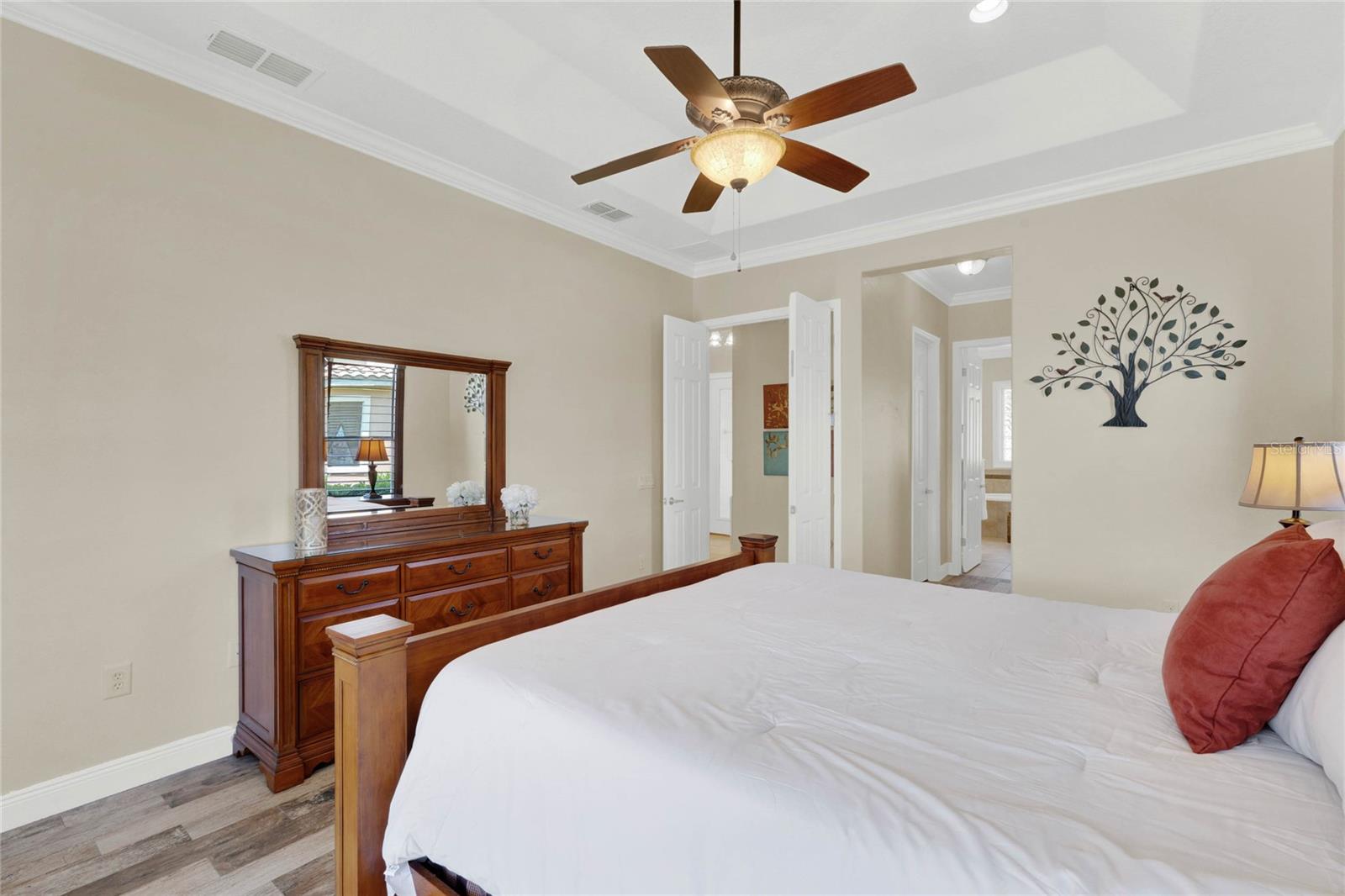 142 RANCHO MIRAGE DR