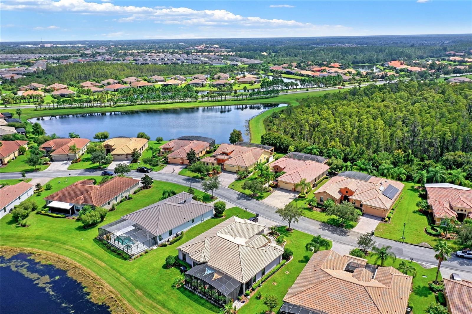 142 RANCHO MIRAGE DR