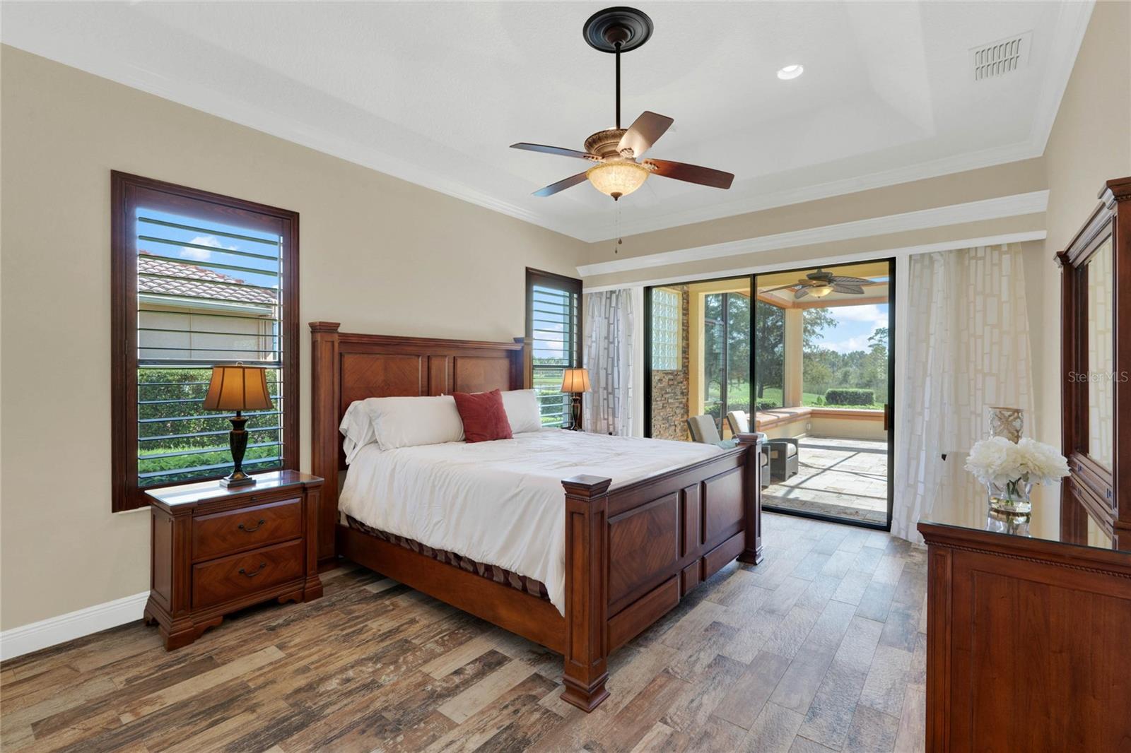 142 RANCHO MIRAGE DR