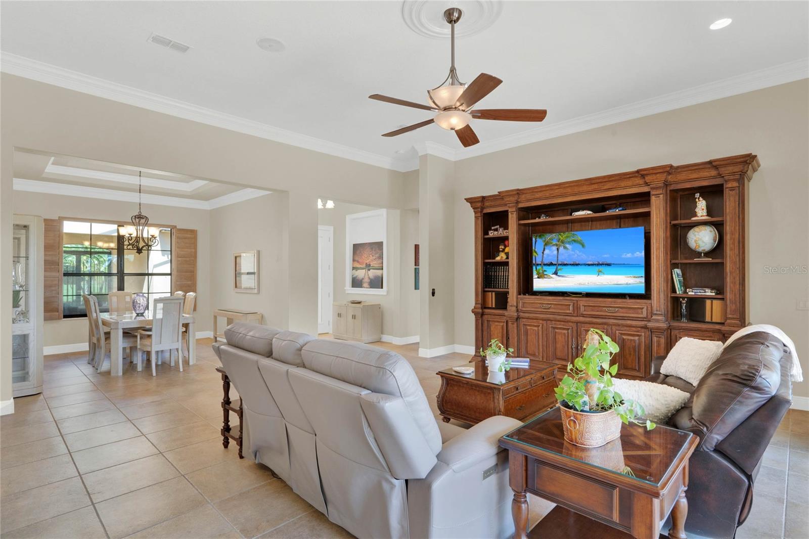 142 RANCHO MIRAGE DR