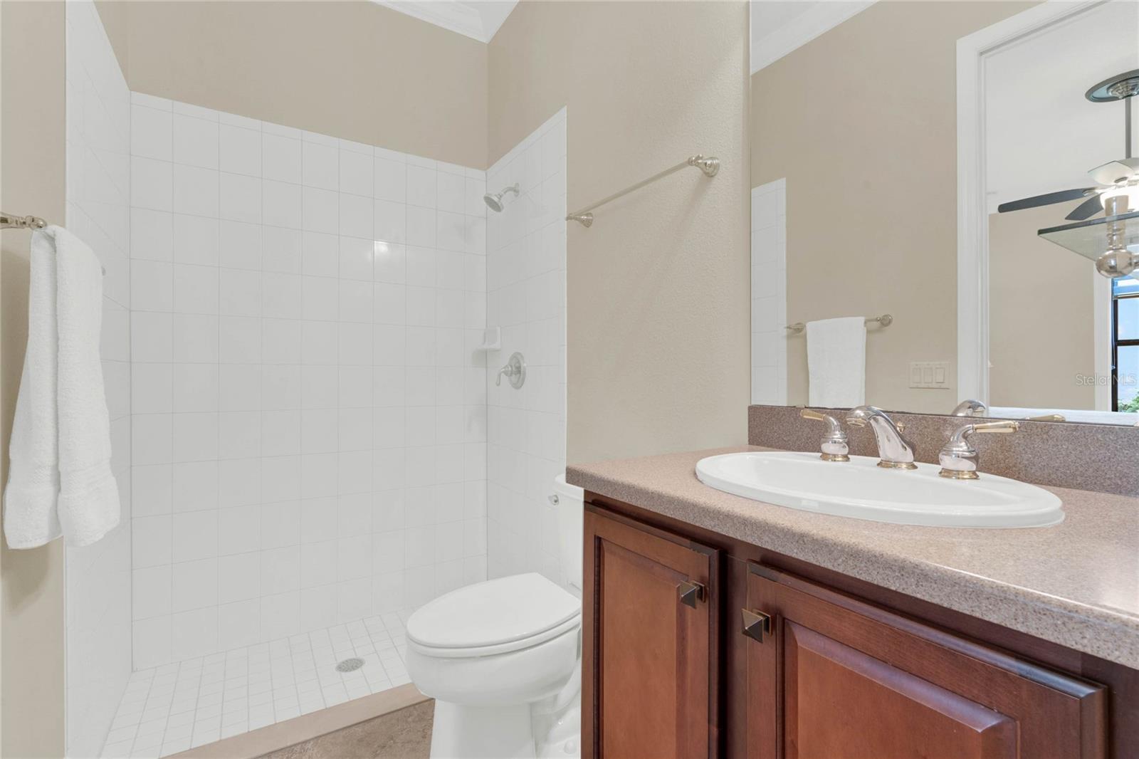 142 RANCHO MIRAGE DR