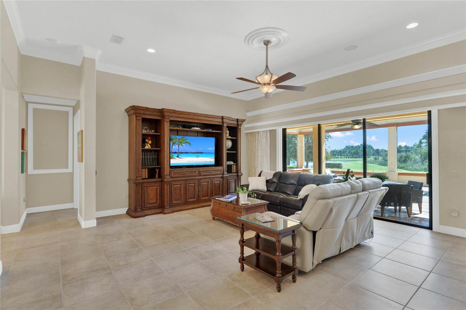 142 RANCHO MIRAGE DR