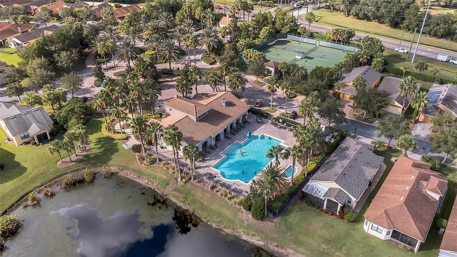 142 RANCHO MIRAGE DR