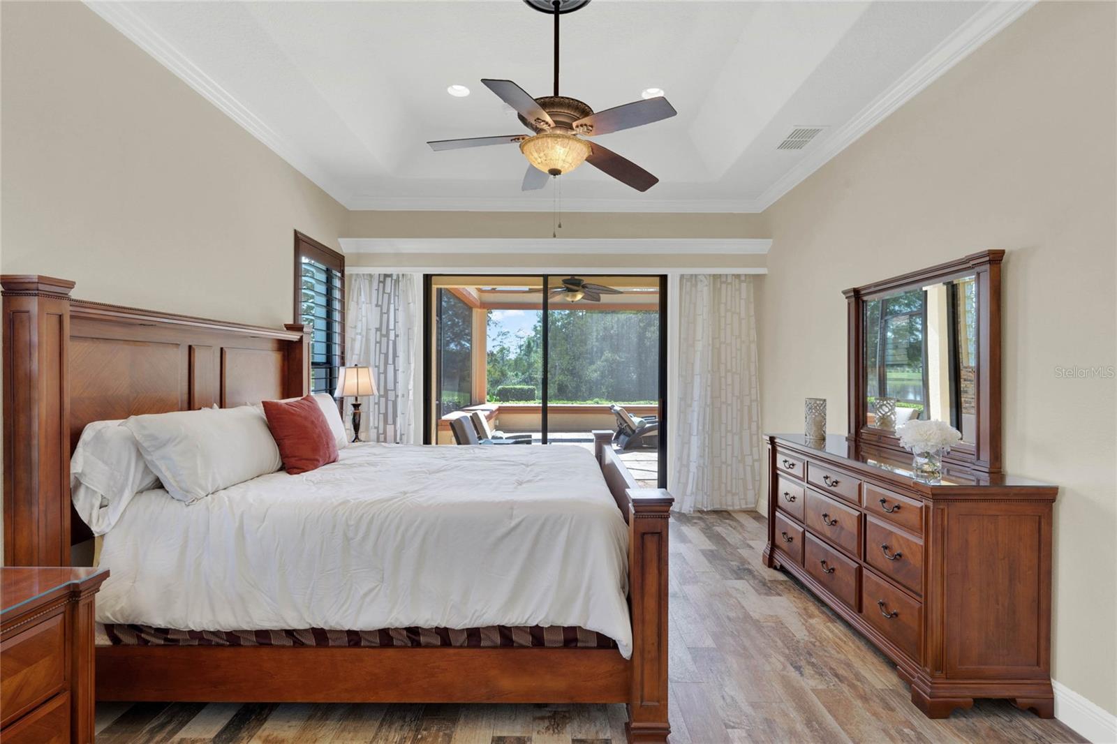 142 RANCHO MIRAGE DR