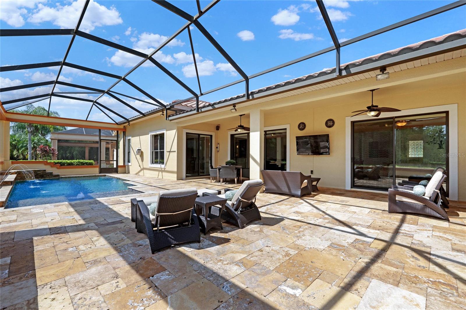 142 RANCHO MIRAGE DR