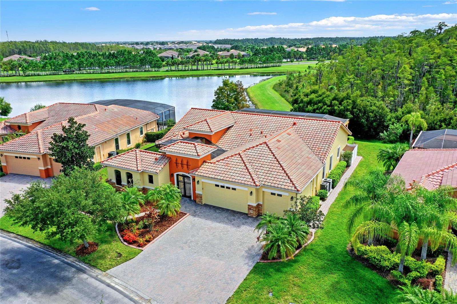 142 RANCHO MIRAGE DR