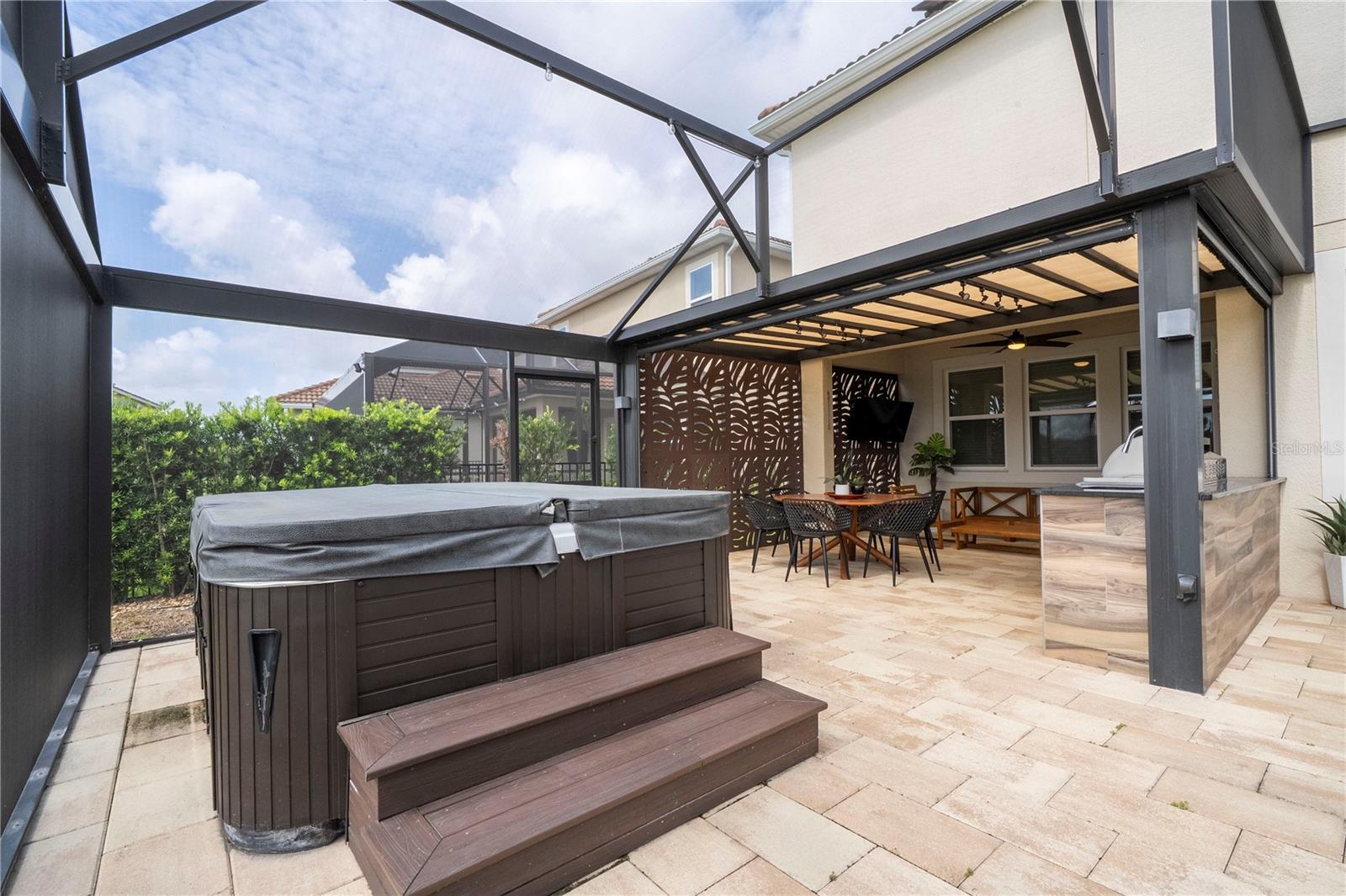 1097 TRAPPERS TRAIL LOOP