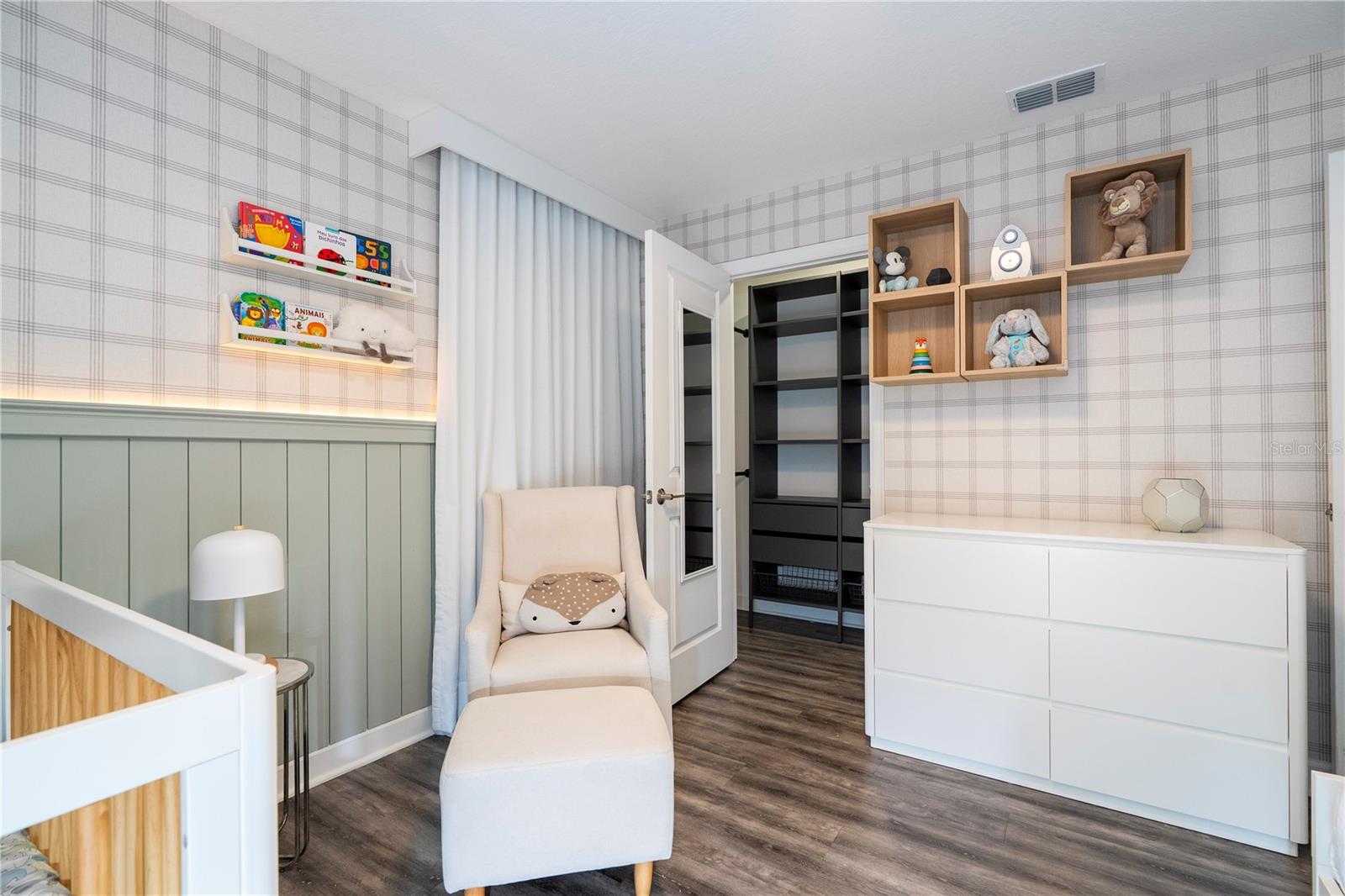 1097 TRAPPERS TRAIL LOOP