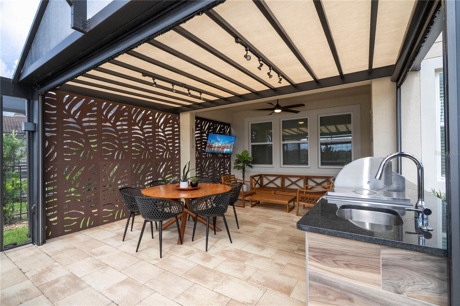 1097 TRAPPERS TRAIL LOOP