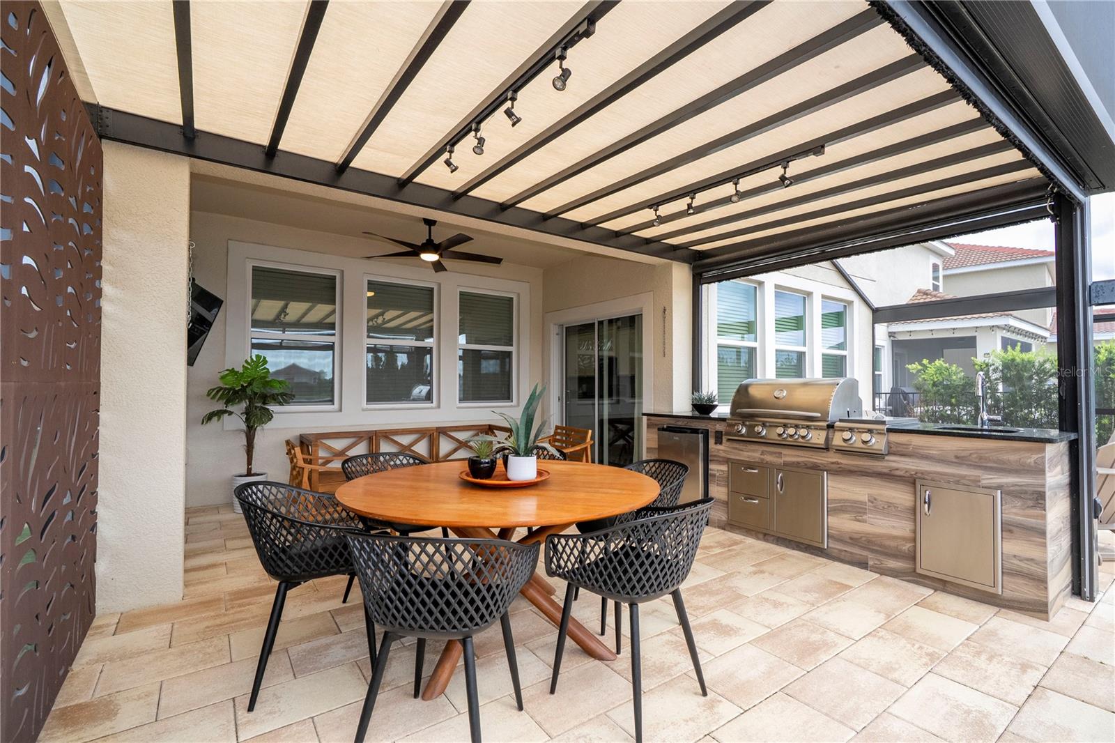 1097 TRAPPERS TRAIL LOOP