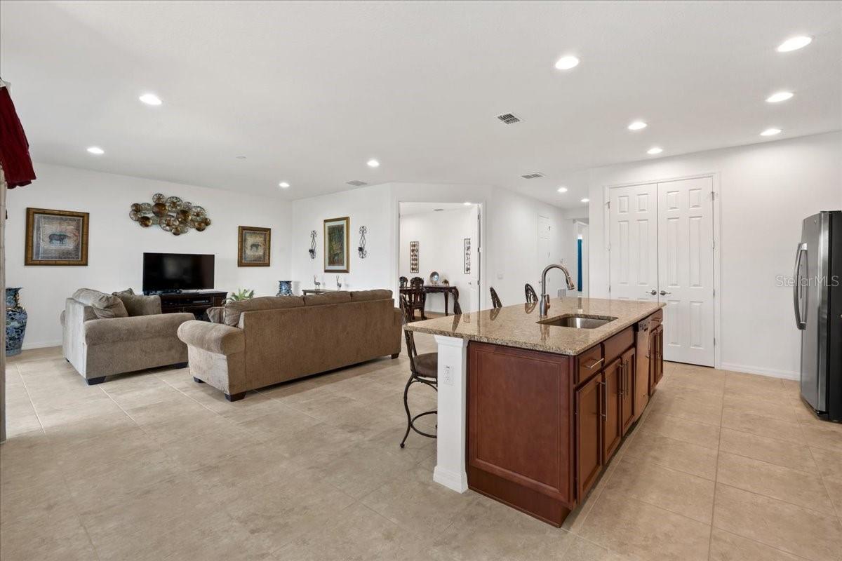 3878 CARRICK BEND DR