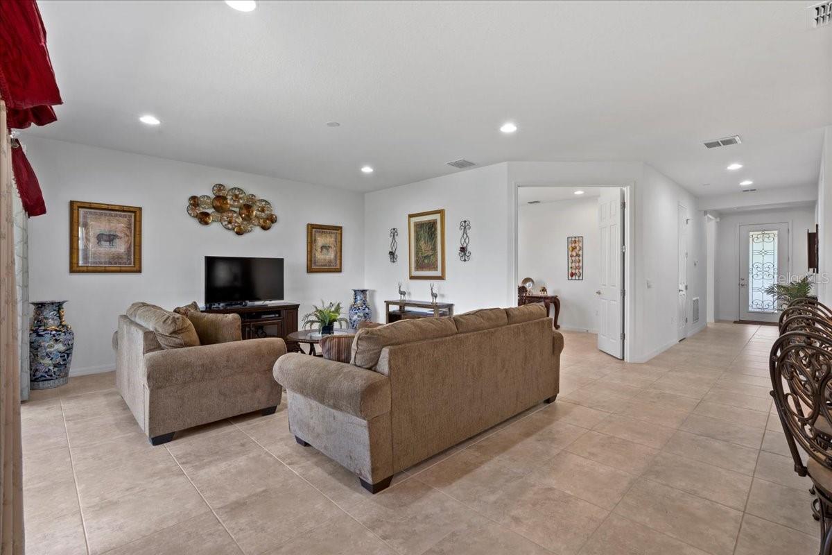 3878 CARRICK BEND DR