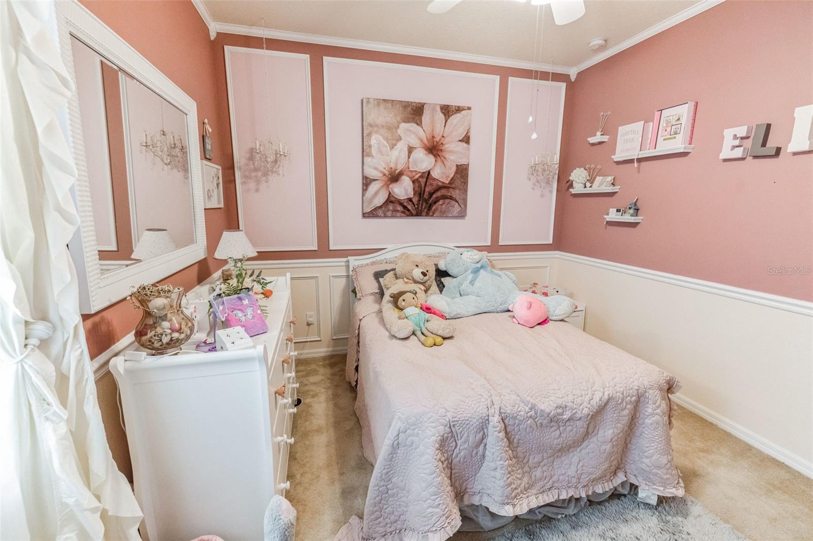 3867 WIND DANCER CIR