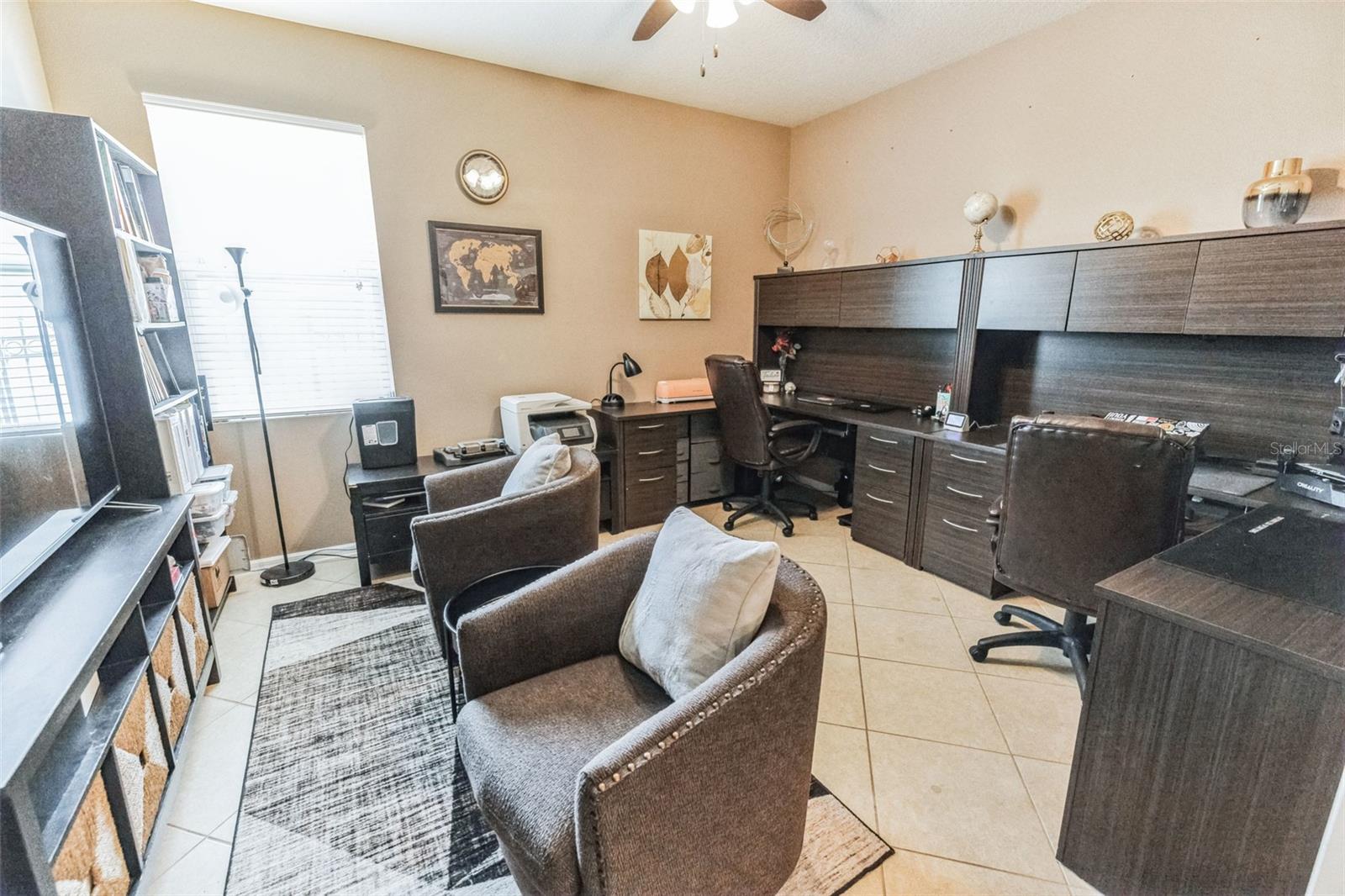 3867 WIND DANCER CIR