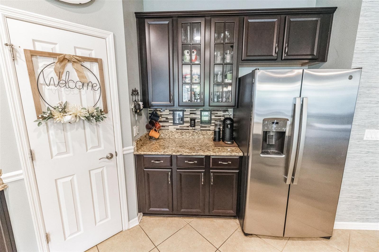 3867 WIND DANCER CIR