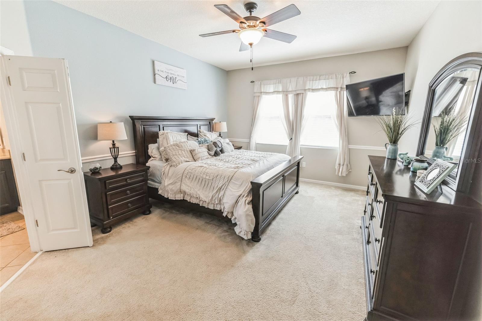 3867 WIND DANCER CIR