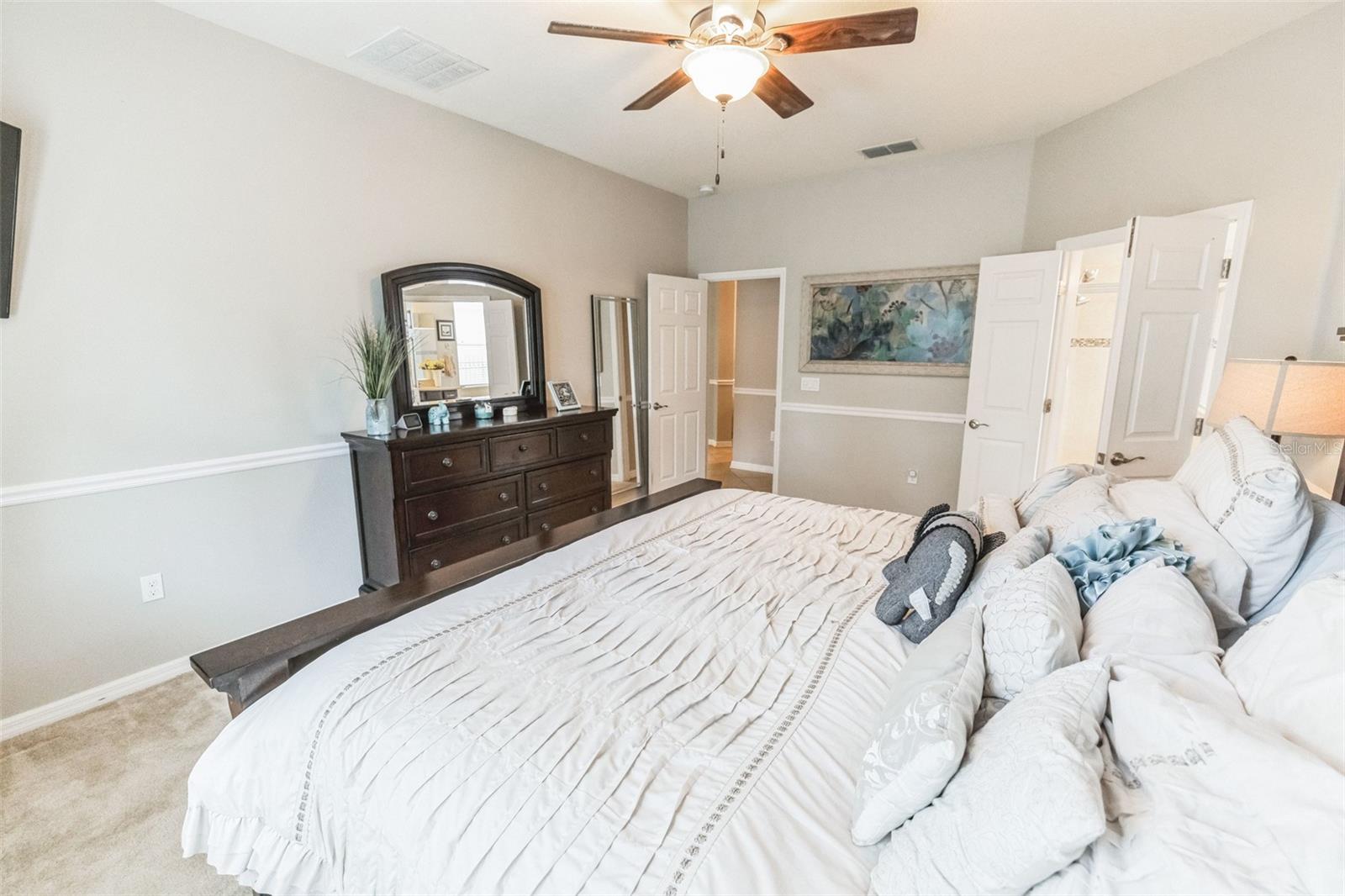 3867 WIND DANCER CIR